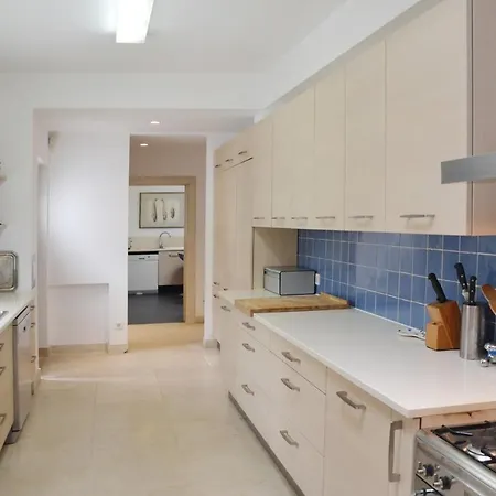 Isis Villa *