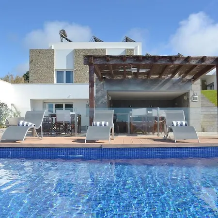 Isis Villa