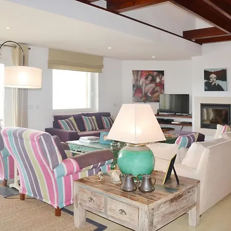 Isis Villa *